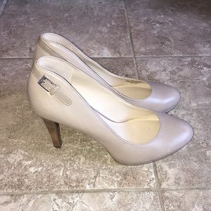 Franco Sarto Nude Pumps